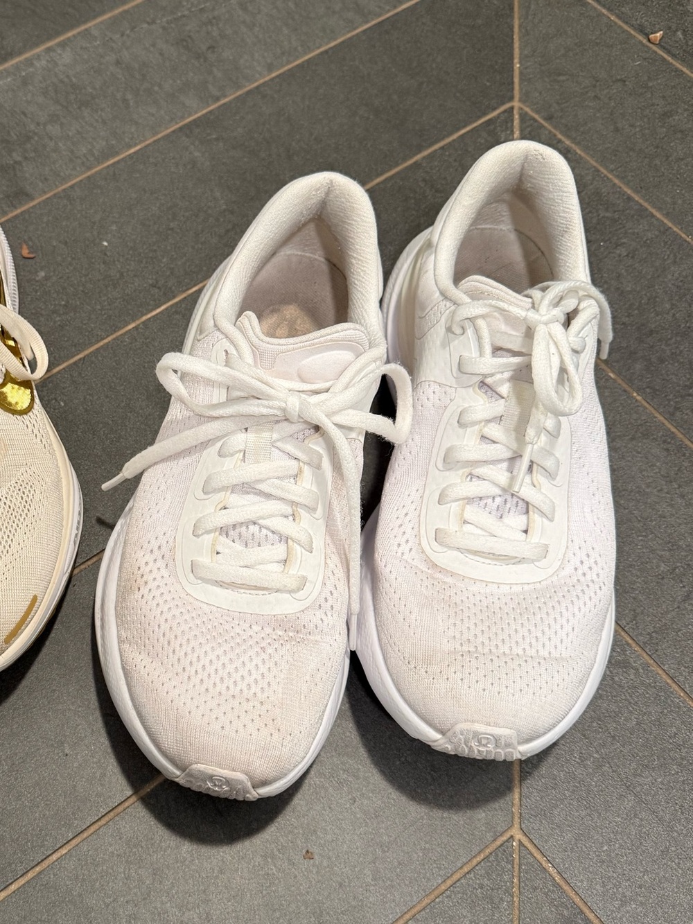Beyondfeel Running Shoe Lululemon